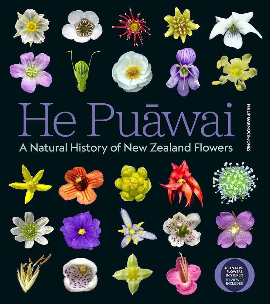 He Puāwai: A Natural History of New Zealand Flowers cover image